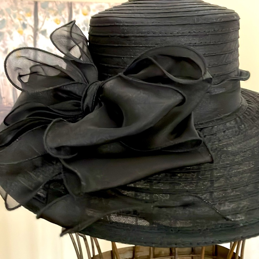 New Forbusite Elegant Ribbon Details Black Women's Hat Beautiful